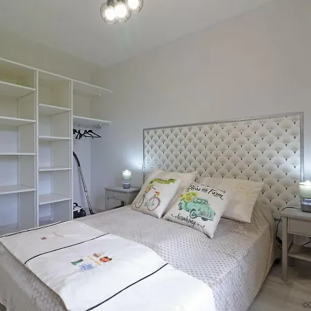 Gite Champetre Avec Animaux, Terrasse, Jeux Exterieurs, Et Ateliers Couture Pres De Saint-mars-d'egrenne. - Fr-1-497-149 בית נופש