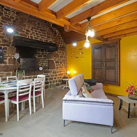 Gite Champetre Avec Animaux, Terrasse, Jeux Exterieurs, Et Ateliers Couture Pres De Saint-mars-d'egrenne. - Fr-1-497-149 *
