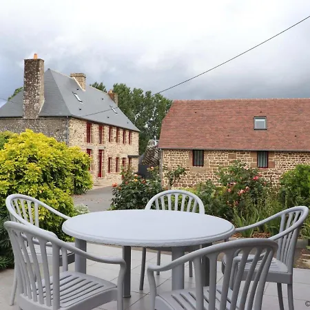 Gite Champetre Avec Animaux, Terrasse, Jeux Exterieurs, Et Ateliers Couture Pres De Saint-mars-d'egrenne. - Fr-1-497-149 Saint-Mars-d'Egrenne